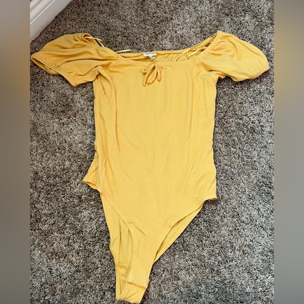 Milkmaid Sleeve Bodysuit